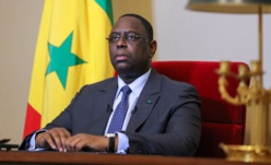 “Macky nous coûte 40 millions par jour”, renseigne l'économiste Mamadou Lamine Diallo