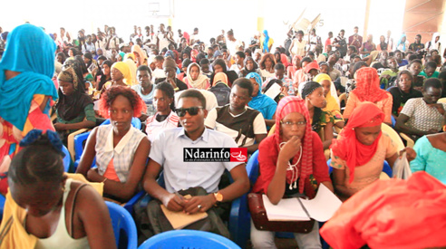 Synthèse philosophique avec le Professeur Songué DIOUF : les partisans d’Ousmane SONKO mobilisent plus de 700 élèves de Saint-Louis (vidéo)