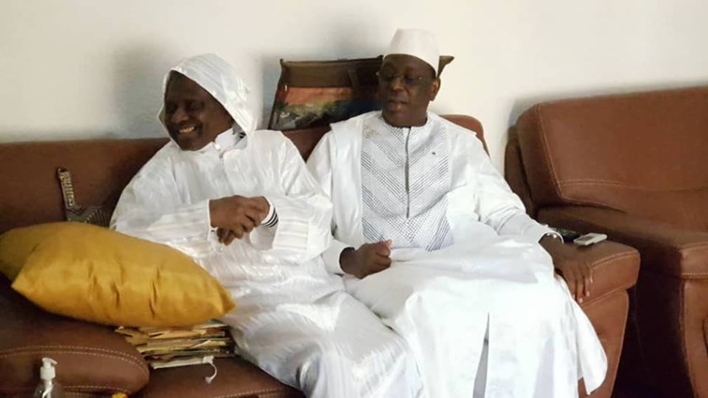 Macky Sall chez Serigne Modou Kara ( Photos)