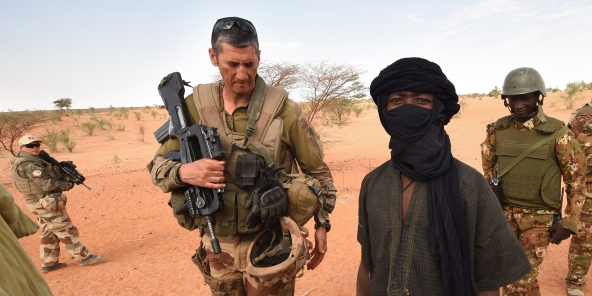 Enquête: la France a-t-elle soutenu les rebelles touaregs au Mali en 2012 ?