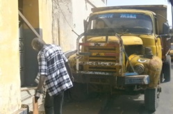 URGENT : une fille violemment heurtée par un camion dans l’île.