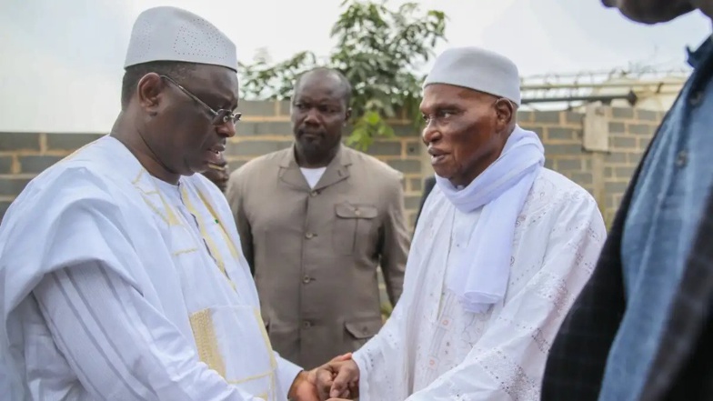 Renonciation à sa candidature : Me Abdoulaye Wade dit être content de son fils Macky Sall