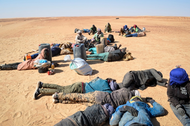 L’abandon des migrants africains dans le désert financé par l’union européenne, selon un consortium de médias