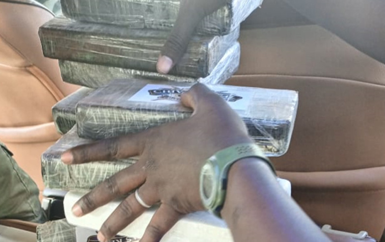 Trafic de drogue: un Sénégalais arrêté à l’aéroport de Banjul avec 3 kilos de cocaïne