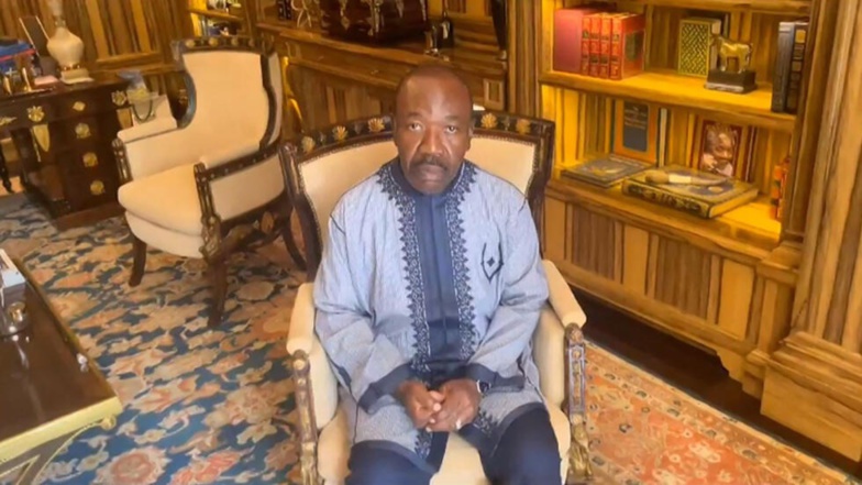 ALi BONGO renonce à la politique et demande la libération de sa famille