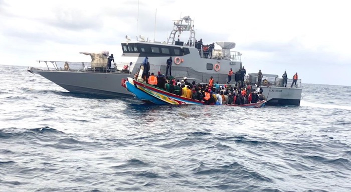 Émigration irrégulière : La marine intercepte une pirogue avec à bord 230 candidats