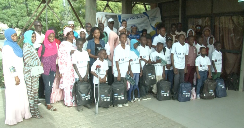 Saint-Louis : des kits scolaires du Consortium " Yiir Xaleyi " remis à une vingtaine d’enfants vulnérables