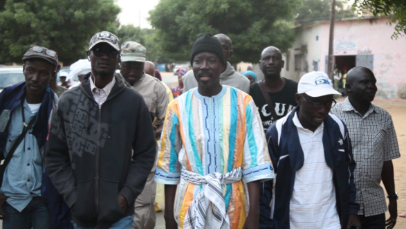 (Vidéo) Magal 2016: Pour rallier Touba à pieds, Le maire de Thies Talla Sylla a quitté Thies aujourd’hui