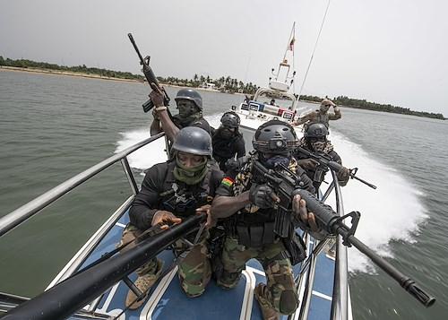 Exercices navals conjoints entre les marines nationales mauritanienne et sénégalaise