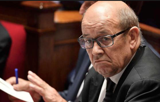 La France reste au Sahel malgré "l'irresponsabilité" de la junte malienne, dit Le Drian