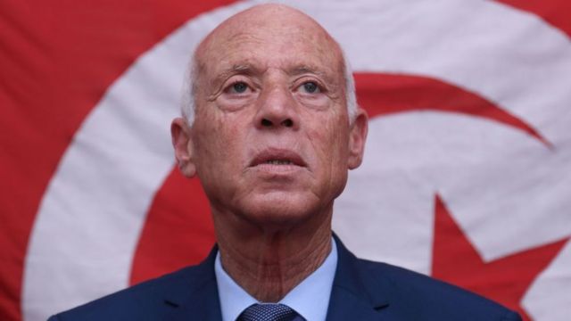 Tunisie : le Président rétropédale