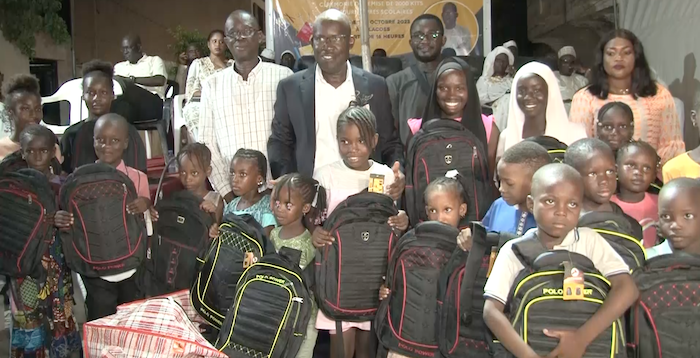 ​Appui scolaire : Alioune Badara DIOP au chevet de l'école. 2000 fournitures mises sur la table.