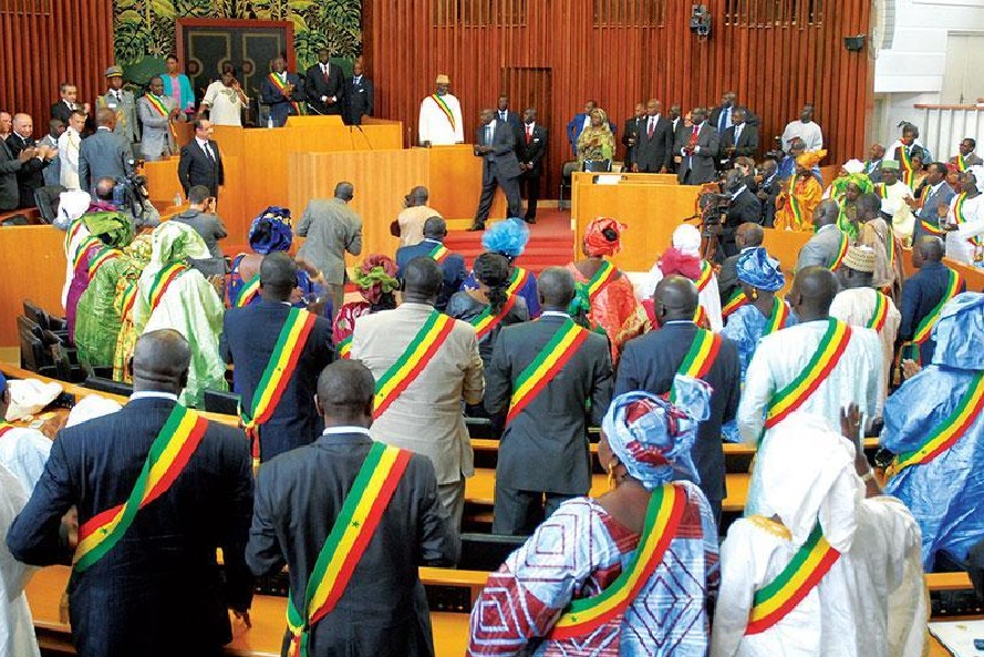 Assemblée nationale : BBY bloque la loi portant suppression du HCCT et CESE. YAW crie au scandale