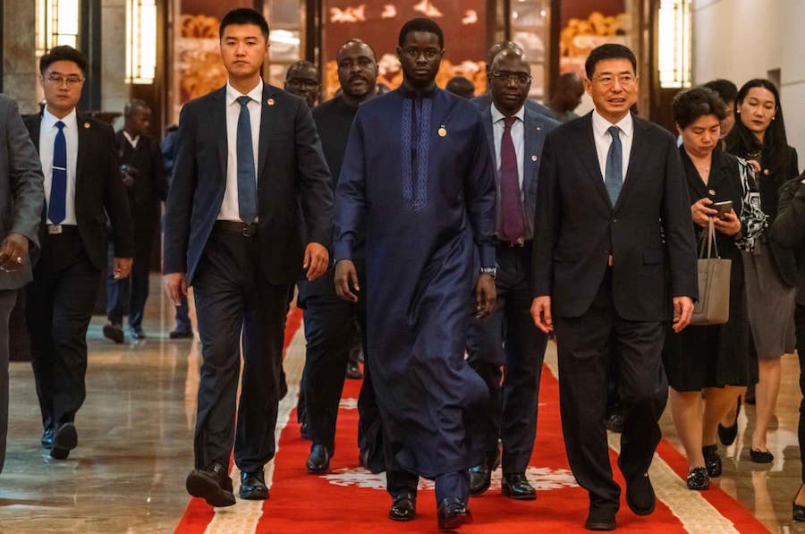 Leçon de Chine. Par Amadou Tidiane Wone