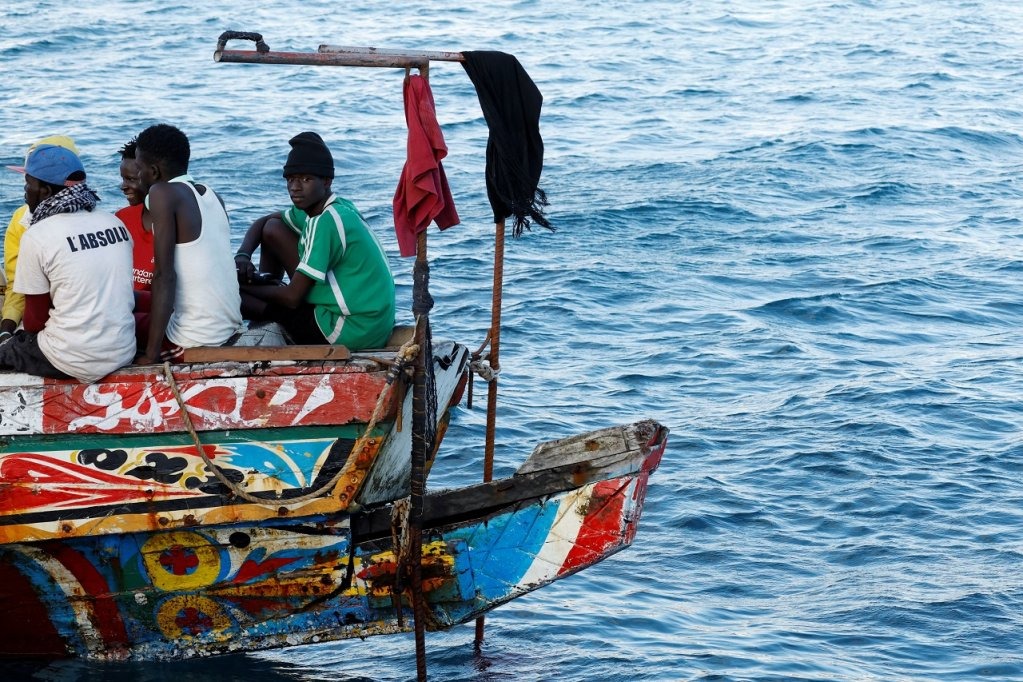 Mbour : une pirogue surchargée de migrants frôle le pire en plein mer à cause d’une dispute