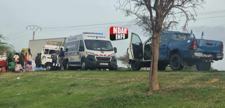 Accident tragique sur l’axe Rao-Gandon : Un mort et un blessé, le camionneur en fuite