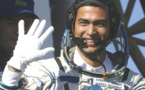 VIDEO| Un astronaute musulman réalise l'adhan et fait la prière dans l'espace.