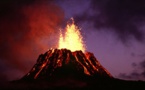 Eruption du volcan Nyiragongo en RDC: une coulée de lave a atteint l'aéroport de Goma