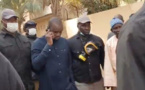 Ousmane Sonko bloqué et gazé en voulant tenir sa conférence de presse (vidéo)