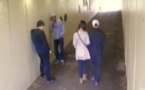 Deux racailles provoquent une jeune femme, ignorant que son petit ami est boxeur: ils vont le regretter (vidéo)