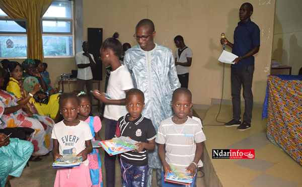 Action sociale de la JERES : des kits scolaires remis à 300 enfants de la ville (vidéo)