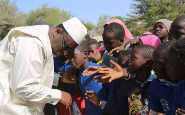 Macky SALL évoque une reprise ‘’progressive et maîtrisée’’ des cours