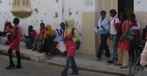 Scènes d’hystérie au lycée Ameth Fall : Djiné Maimouna ou manie des élèves ?