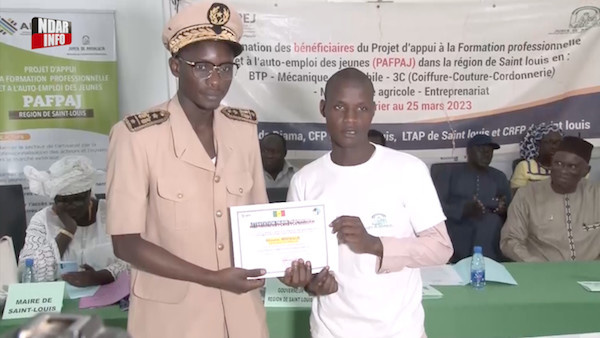 AUTO-EMPLOI : une quarantaine de jeunes de Saint-Louis formés par l’ANPEJ (vidéo)