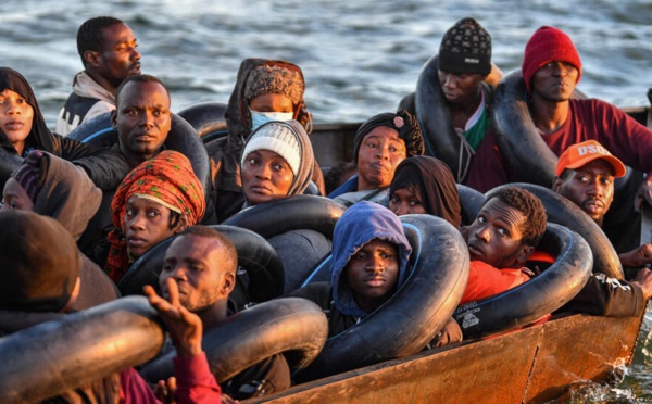 Des migrants subsahariens échouent sur la plage de Nouakchott