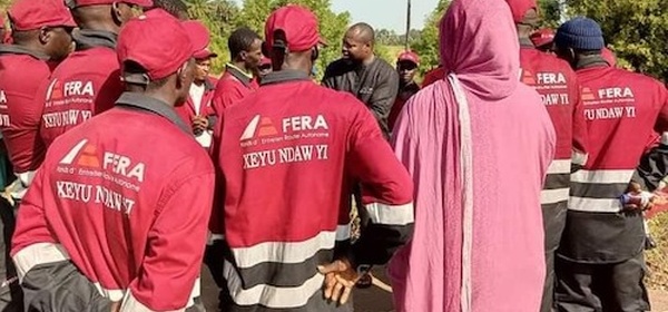 Dagana : des travailleurs du FERA en sit-in pour réclamer le paiement de dix mois d’arriérés de salaires