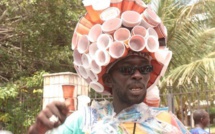 Consécration : “l'homme plastique” décoré de l'Ordre national du mérite.