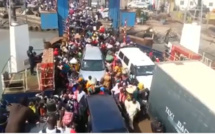 VIDÉO Incroyable : Regardez comment les Gambiens commencent à quitter le pays au Terminal du Ferry de Banjul – Regardez.