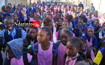 Saint-Louis – Colère à  Sidy NDIAYE : les élèves marchent contre la fermeture de leur l’école. Regardez !