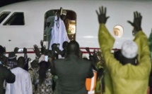 [En images] Le départ en exil de Yahya Jammeh