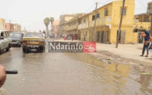 (Photos) Situation catastrophique sur la Langue de Barbarie : des rues de Santhiba, Guet-Ndar et Goxu Mbacc, envahies par la mer 