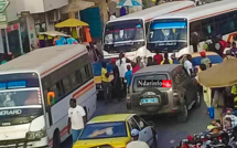 Dernière minute : choc entre deux bus Tata sur l’avenue Général De Gaulle