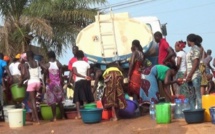 La SDE confirme l'éventualité d'une pénurie d'eau à Dakar : des camions-citernes annoncés 