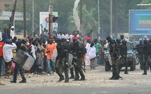 (VIDÉO) La Zawiya El Hadj Malick Sy bombardée par les grenades policières, des fidèles blessés