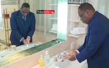 VIDÉO - Prévention du COVID19 : le président Macky SALL donne l'exemple (Wolof)