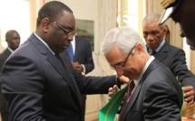 Macky Sall élève Claude Bartolone au rang de Grand croix.