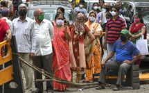 L'Inde franchit la barre des 250 000 décès dus au Covid-19 (officiel)