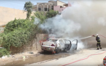 Saint-Louis : Un véhicule prend feu sur l’avenue des Grands Hommes à Ndioloffène