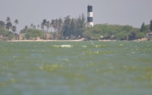 ALERTE DANGER: les côtes de Ndiébène Gandiol attaquées par des vagues fracassantes.