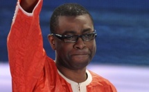 Saint-Louis : Youssou Ndour offre 10 ordinateurs au Cem Amadou Fara Mbodji.