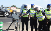 Un Chauffeur renverse des gendarmes