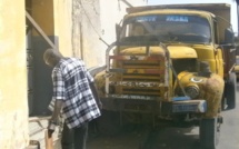 URGENT : une fille violemment heurtée par un camion dans l’île.