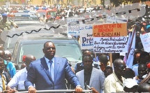 Gâterie des locales, Macky Sall loue plus de 600 véhicules