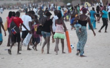 PHOTOS - Célébration du 15 aout : la grande ruée vers la plage de l'hydrobase. Regardez