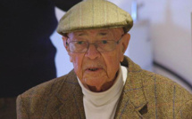 PORTRAIT: Robert Auriol,102 ans, aviateur, fils de Saint-Louis, a cotoyé Saint-Exupery et Mermoz.