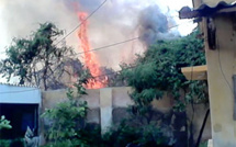  VIOLENT INCENDIE A DIAMAGUENE: le feu vite maitrisé par les... gendarmes.